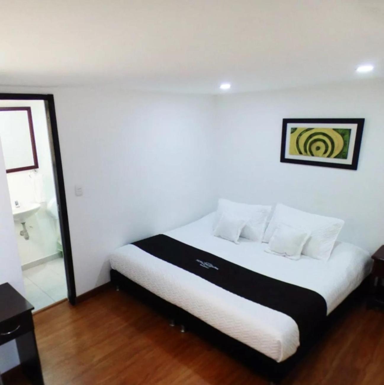 Hotel Colonial Internacional Bogota Ngoại thất bức ảnh